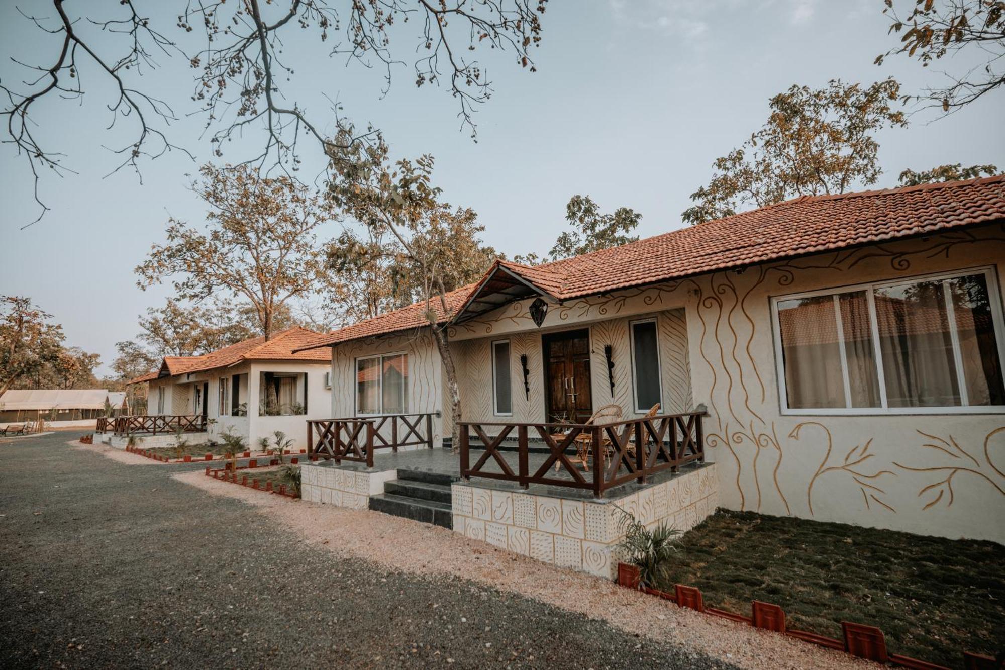 Palash The Jungle Resort Gondia Eksteriør billede